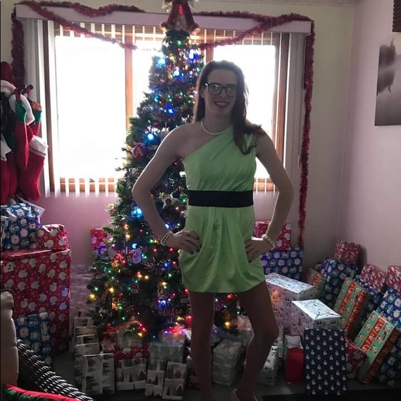 Meet the Posher - Picture 4 of 10